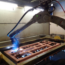 Roboty spawalnicze TA-1900WG3 i TA-1900WG4: innowacyjne rozwiązania w branży metalowej